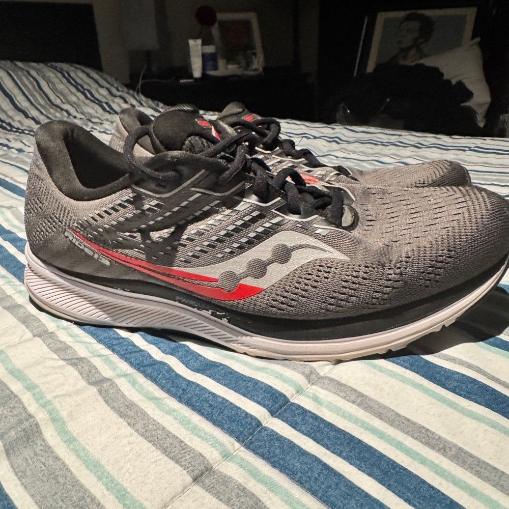 Saucony Black and Red Shoes Ride 13